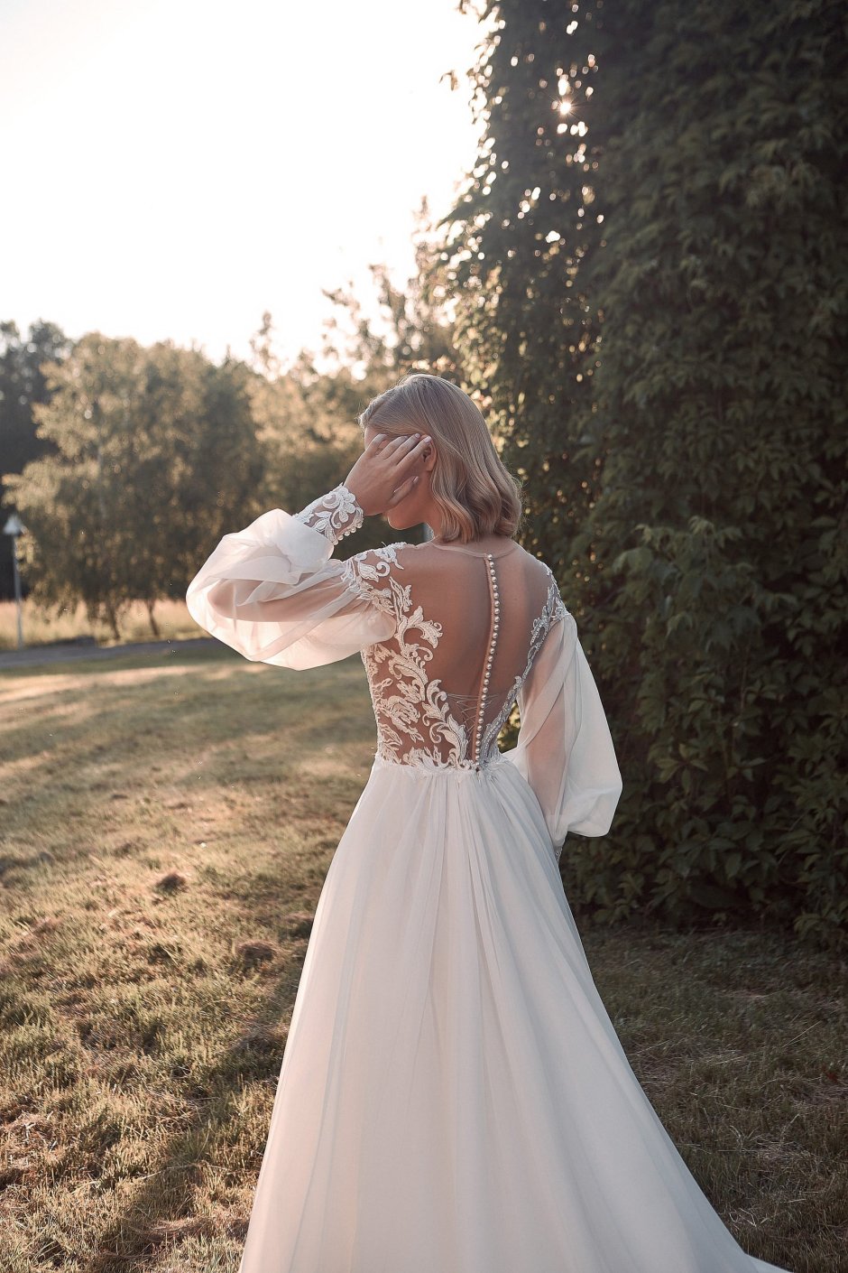 Невеста в простом платье