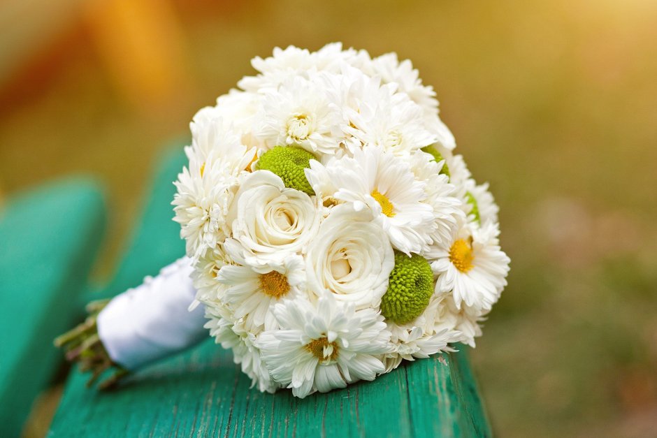 Букет невесты хризантемы
