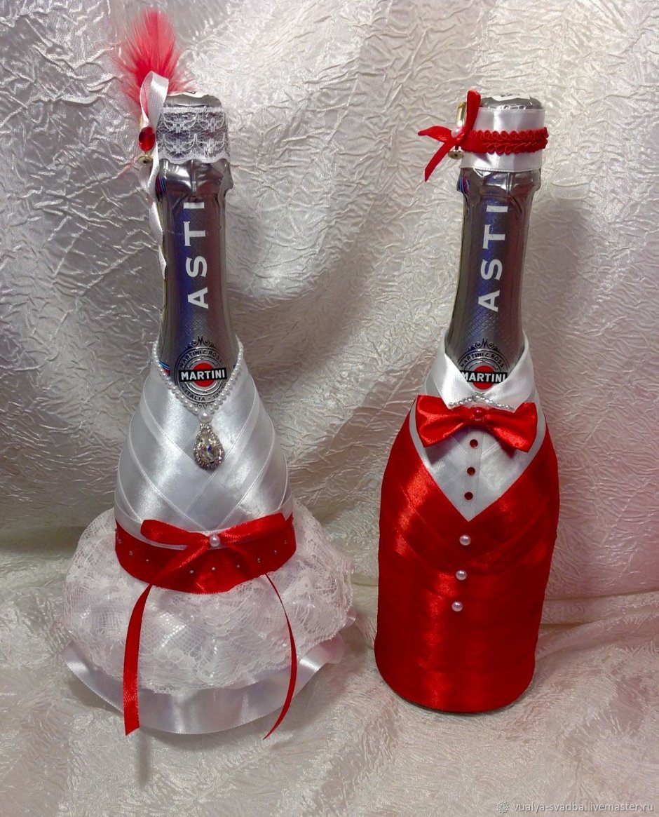 Свадебные бутылки в Красном цвете