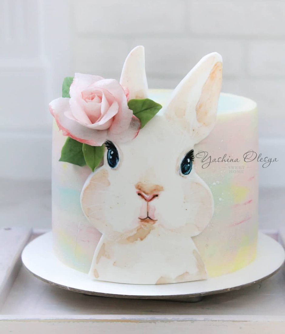 Торт с кроликом для девочки