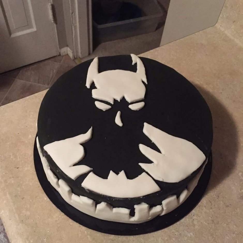 Торт в стиле Бэтмена