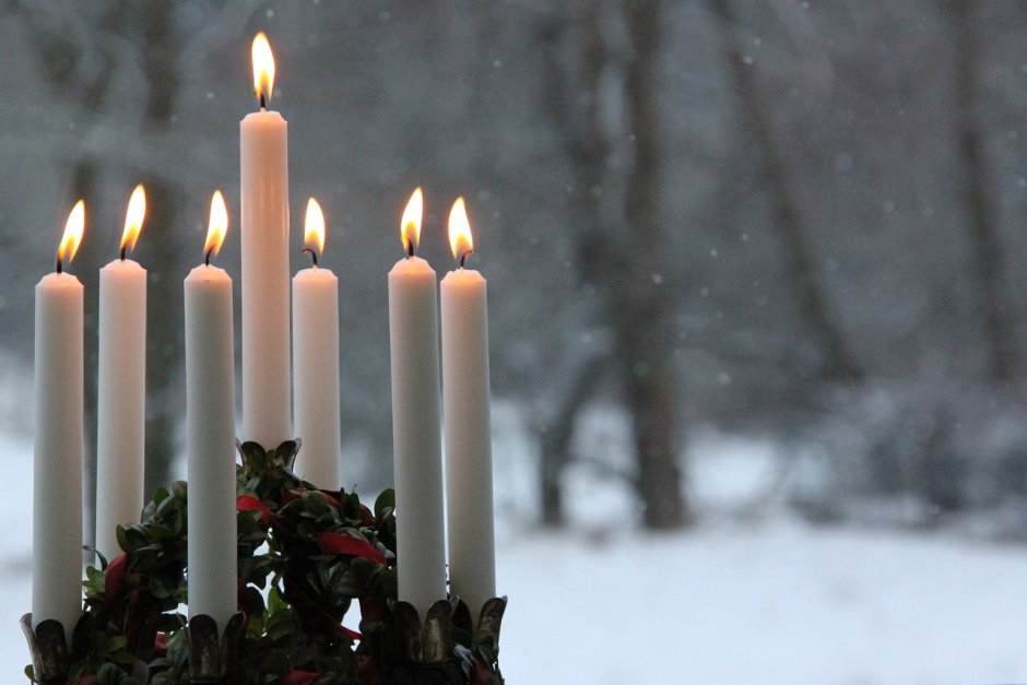 Красивые зимние свечи