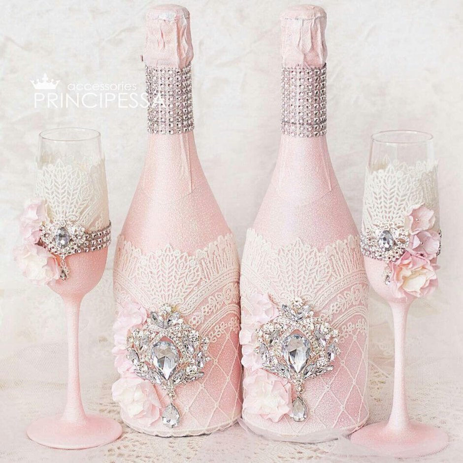 Свадебные бокалы в розовых тонах