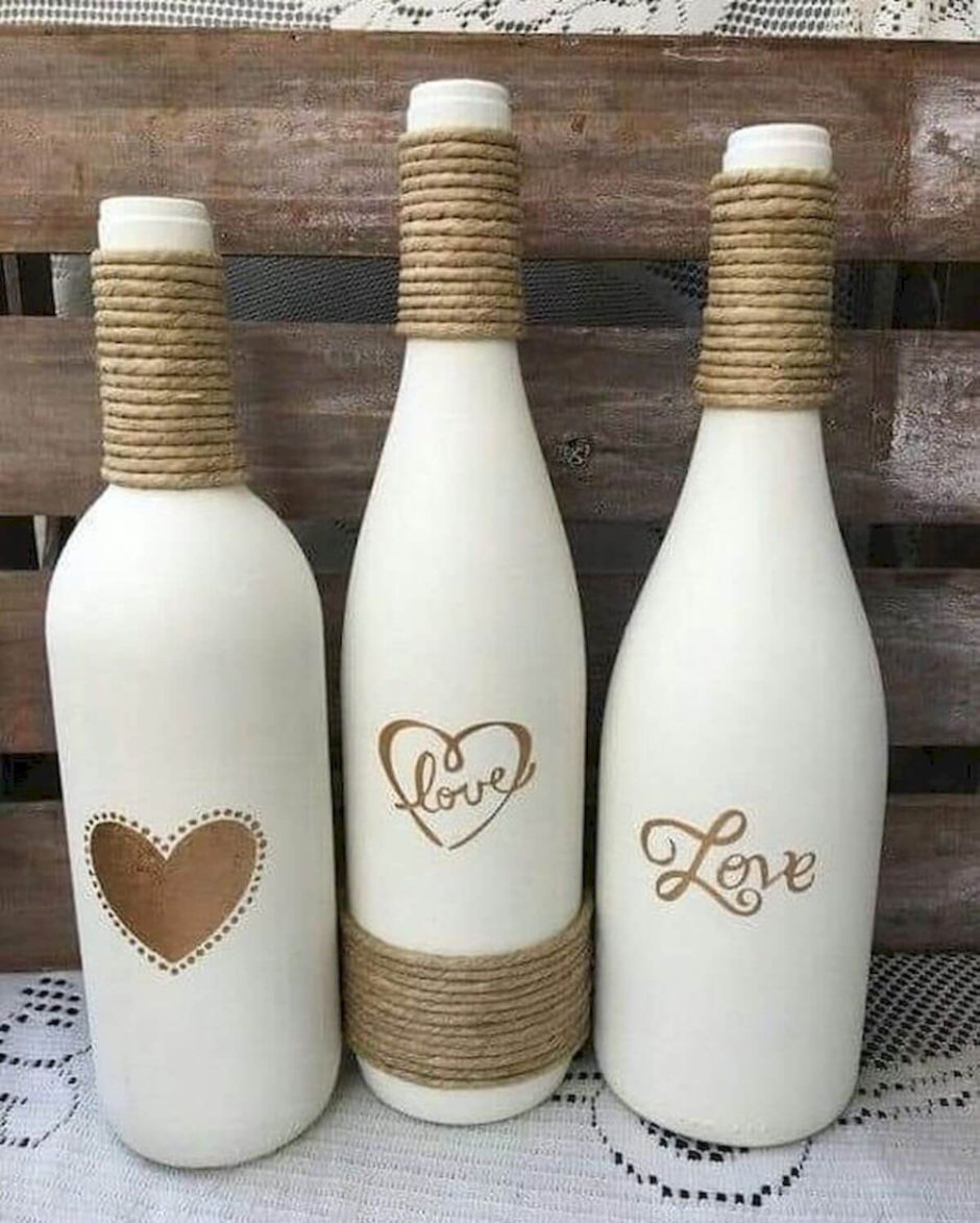 Украшение бутылки вина на свадьбу