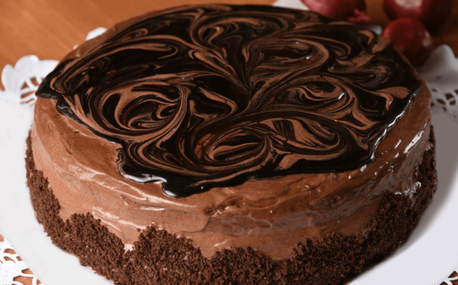 Торт с шоколадными коржами