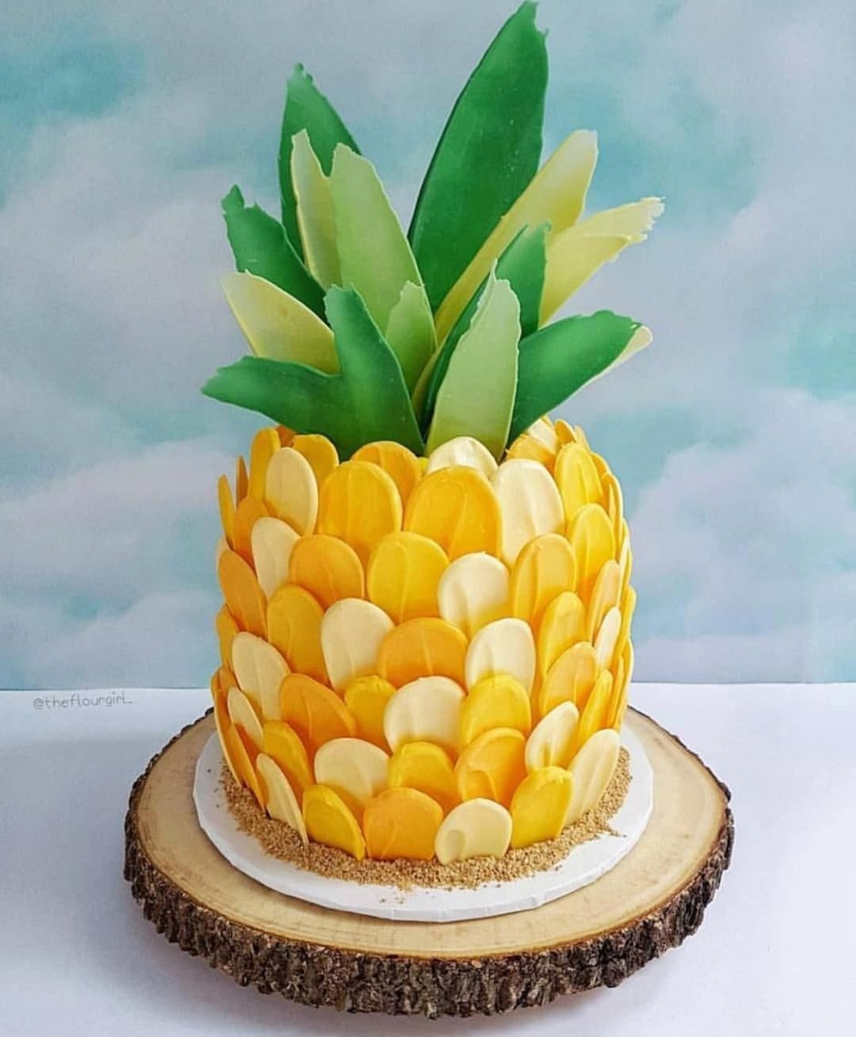 Декор торта с ананасами