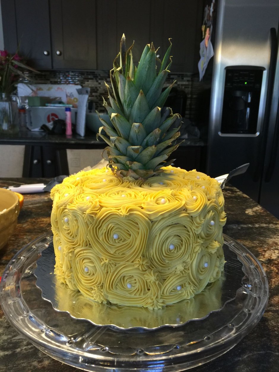 Торт в виде ананаса