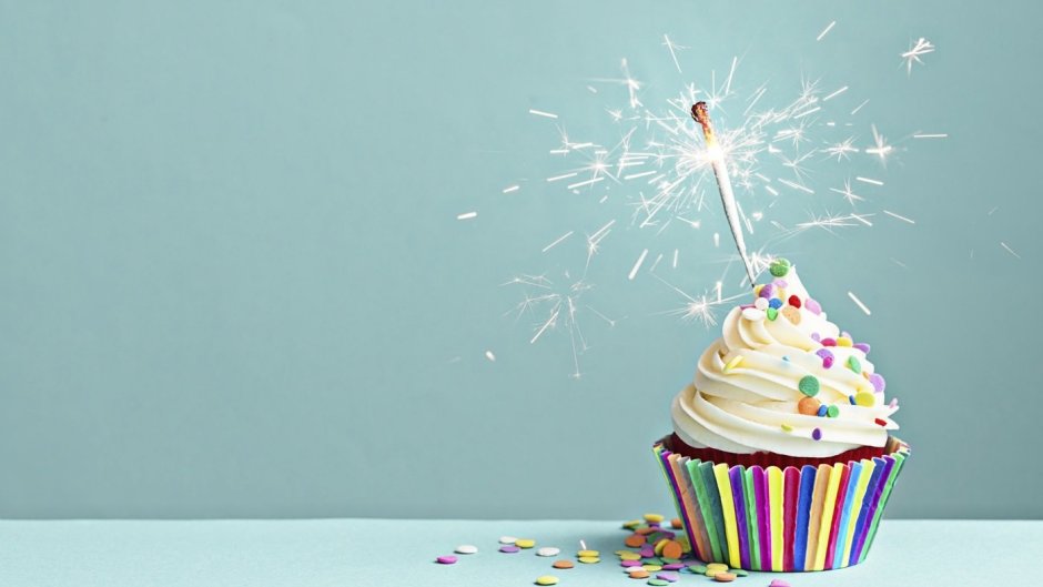 Гифы торты с днем рождения