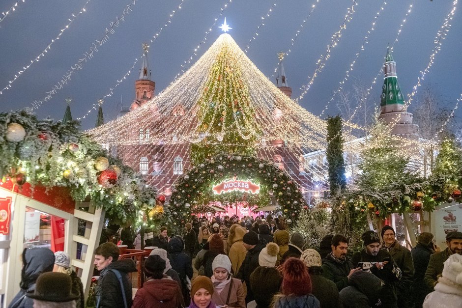 Фестиваль путешествие в Рождество в Москве