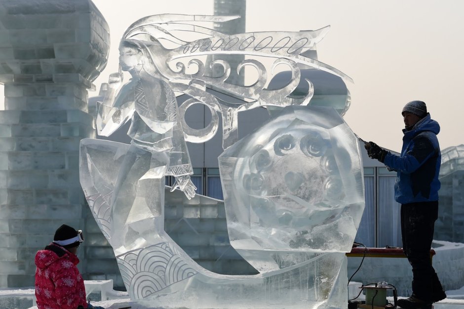 Конкурс ледяных скульптур в Харбине