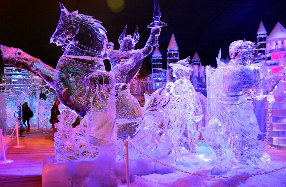 Скульптуры изо льда