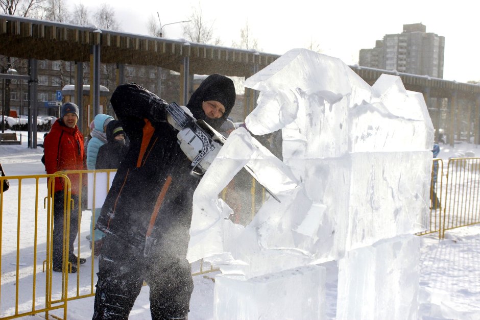 Выставка ледовых скульптур в Череповце