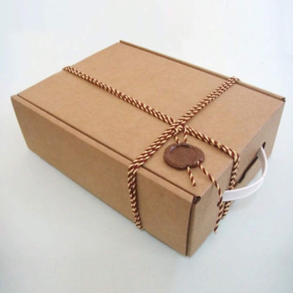 Коробки картонные упаковочные для подарков