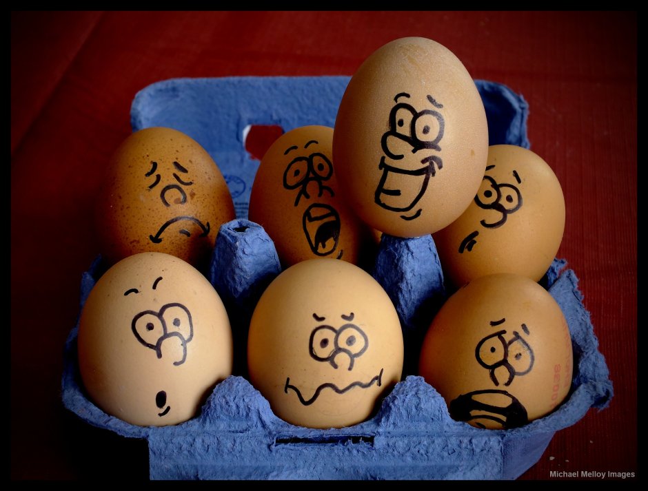 Пасхальные яйца с лицами смешные