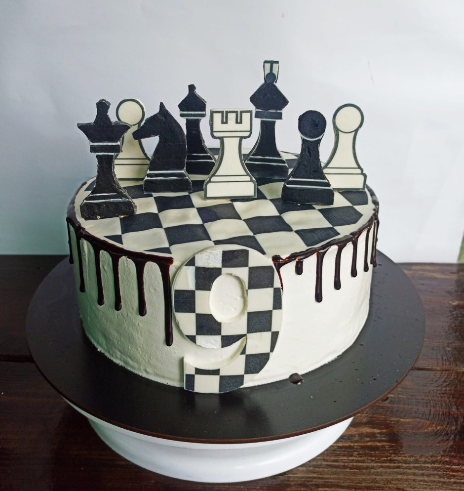 Торт в шахматном стиле разрез