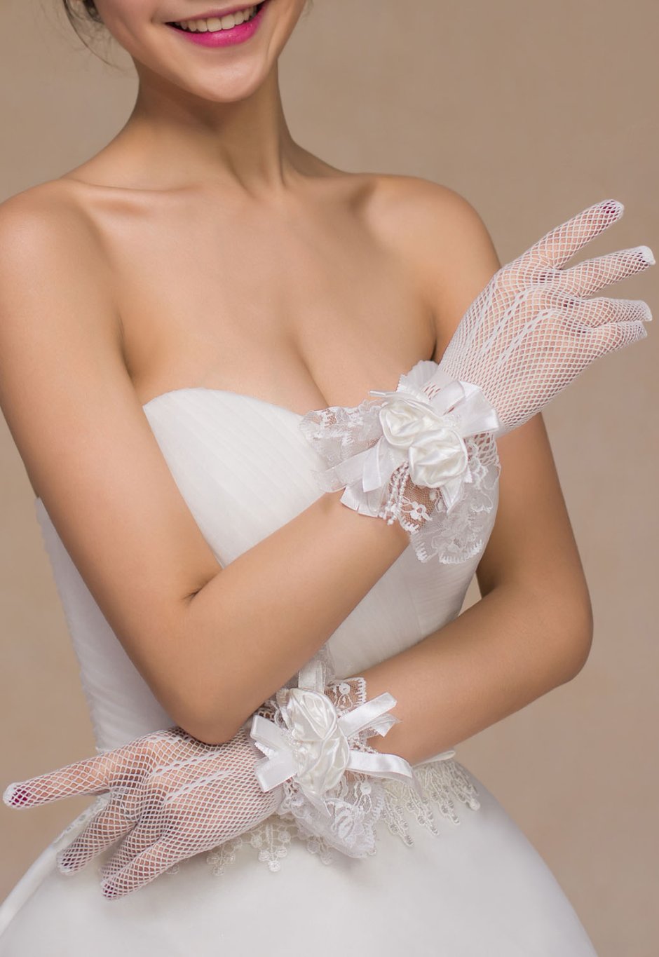 Перчатки на свадьбу невесте
