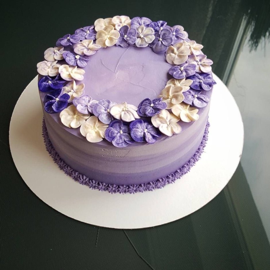 Декор торта для женщины