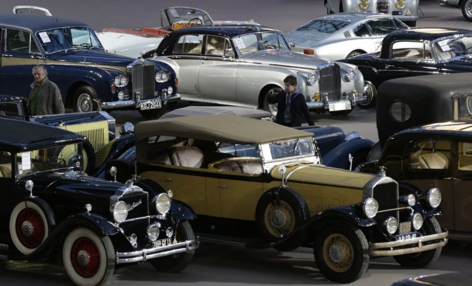 Выставка советских ретро автомобилей