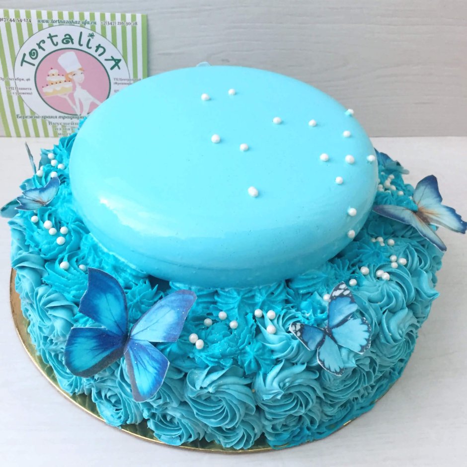 Муссовый торт для девочки голубой