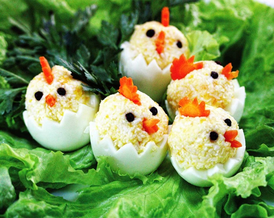 Фаршированные яйца цыплята