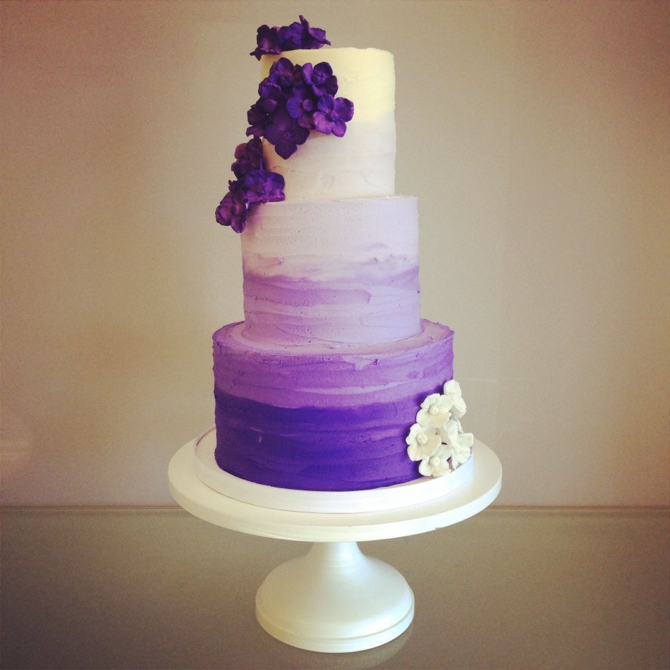Свадебный торт гортензия фиолетовая