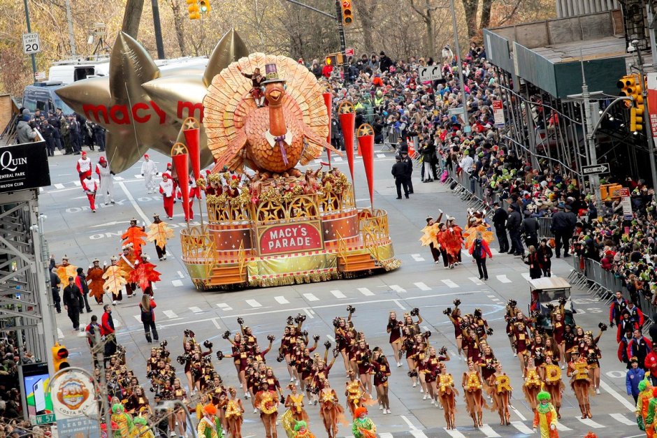 Парад на день Благодарения в Нью-Йорке
