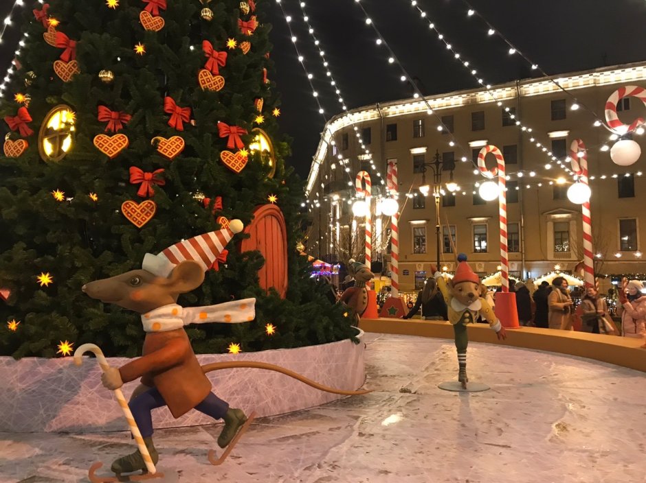 Рождественская ярмарка на Манежной площади 2019