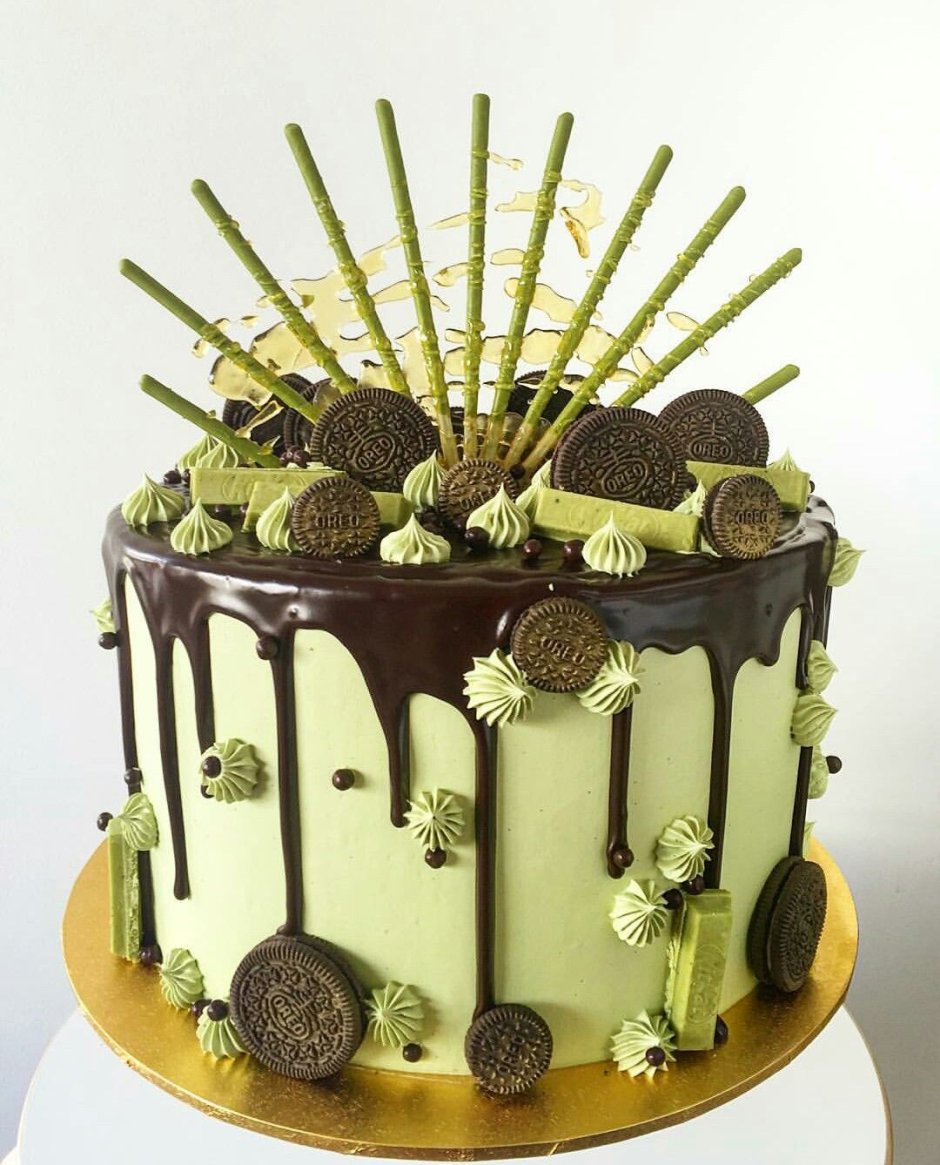 Зеленый торт для мужчины