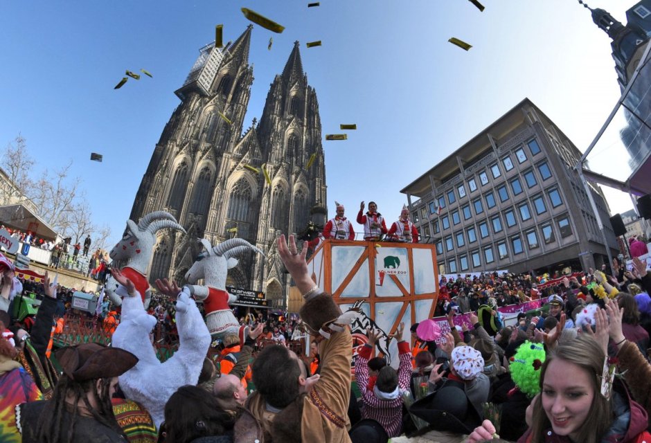 Розенмонтаг праздник в Германии