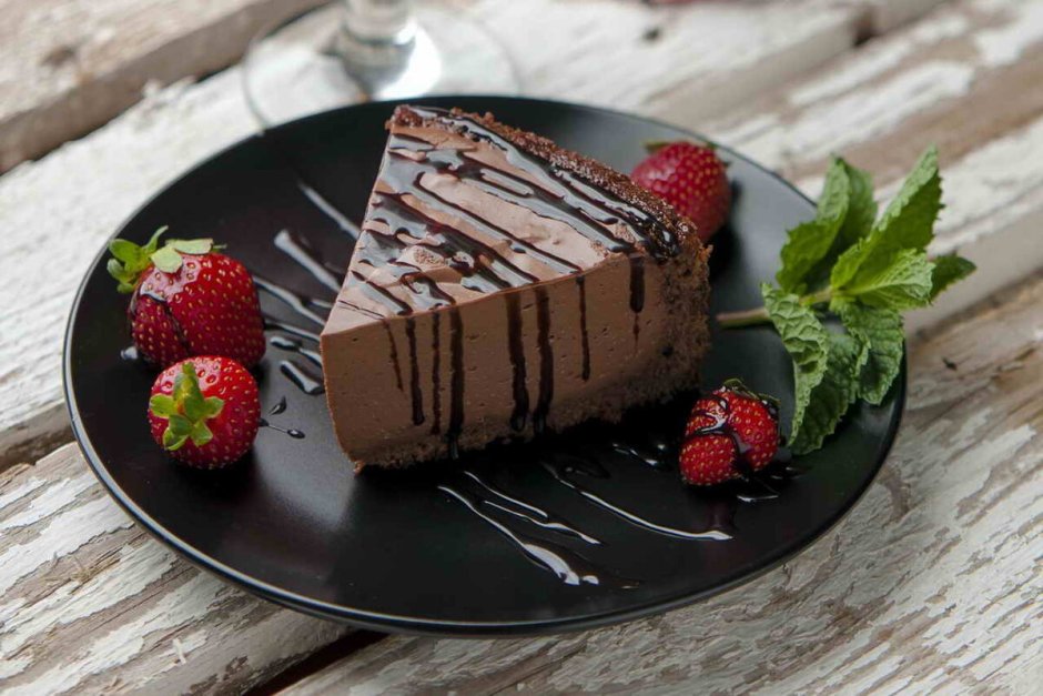 Муссовый торт клубника шоколад