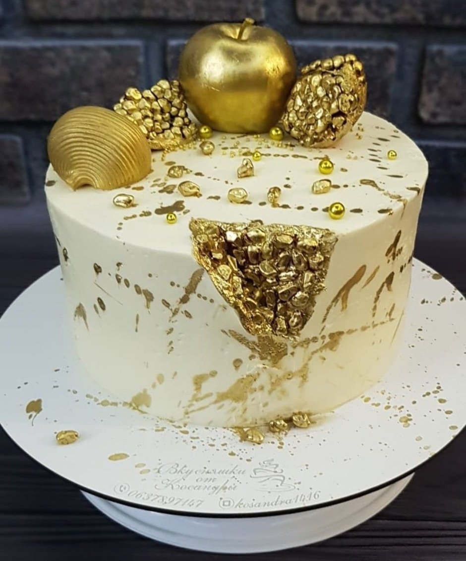 Торт с золотом