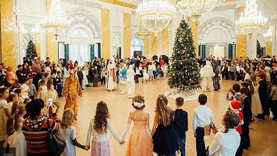 Николаевский дворец в Санкт-Петербурге елка 2020
