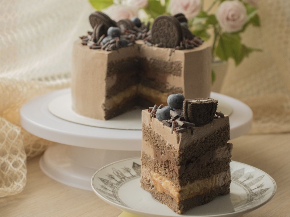 Декор шоколадного торта без выравнивания