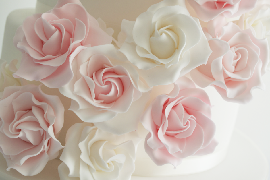 Свадебный букет из роз в пудровом цвете
