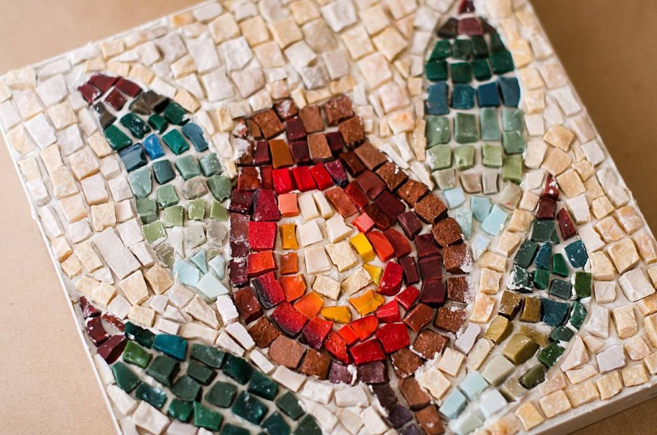 Современная мозаика из витражного стекла
