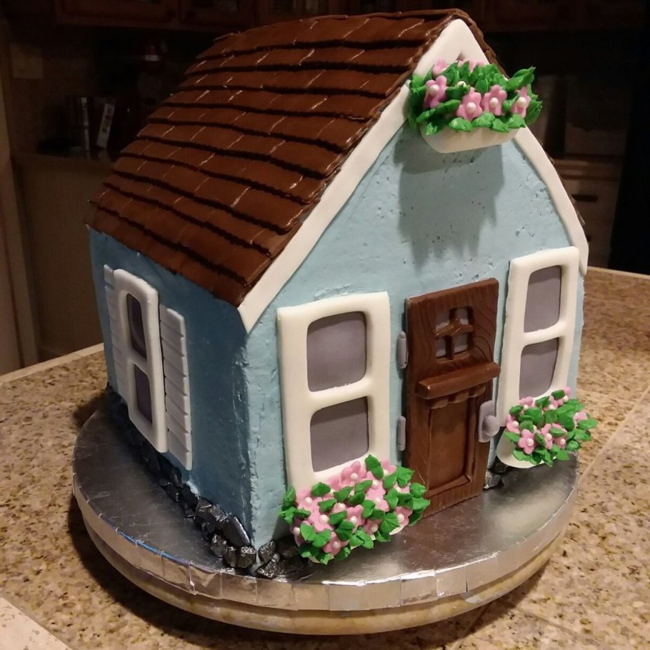 Тортик в форме домика
