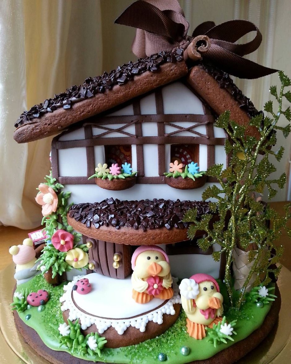 Торт в виде дома
