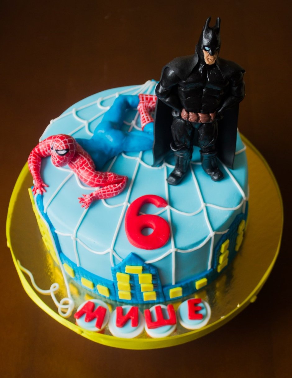 Торт человек паук и Бэтмэн