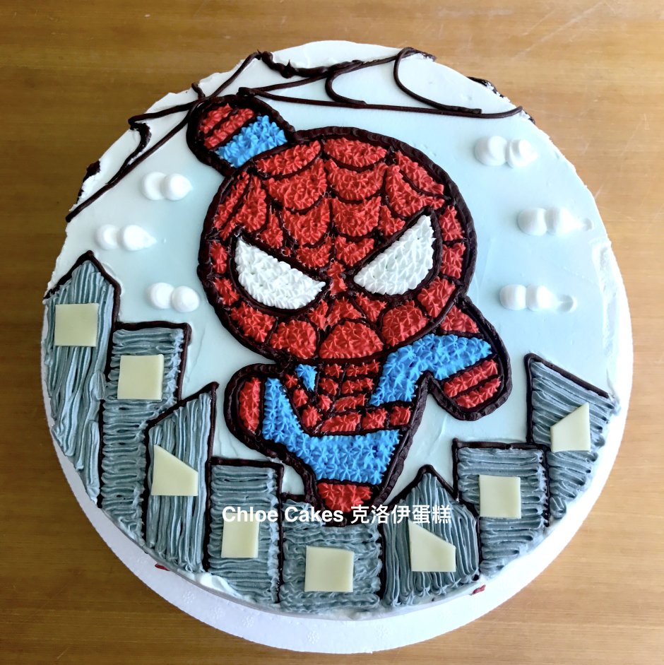 Торт человек-паук с паутиной