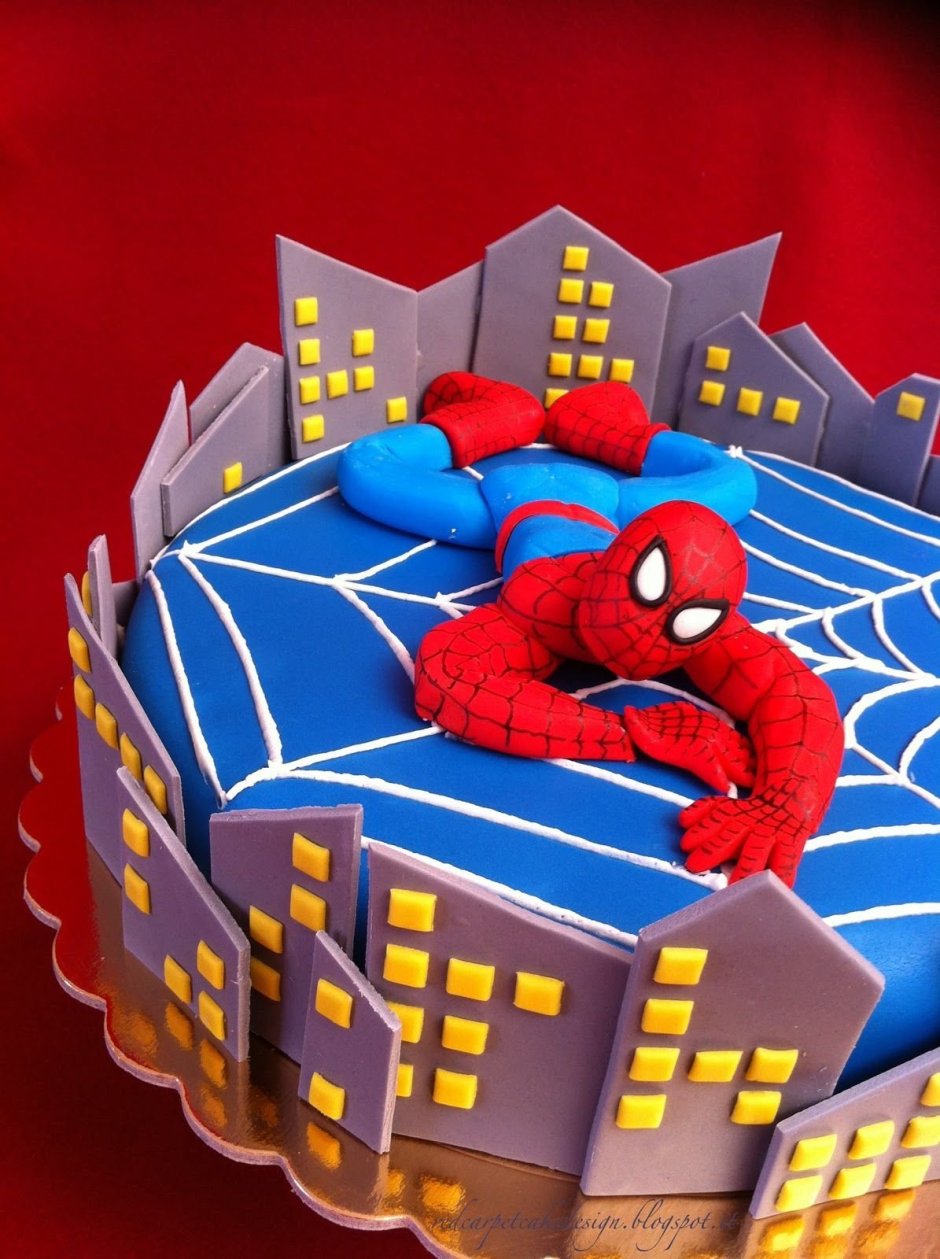 Бендо торт с человеком пауком