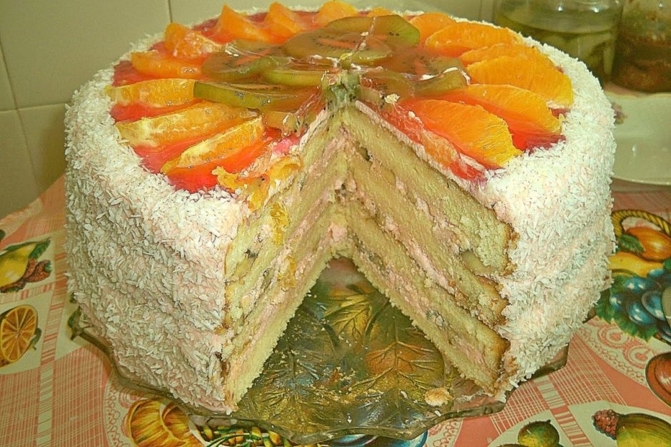 Фруктовый торт с бисквитом