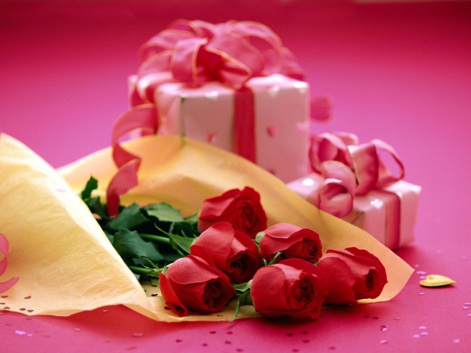 Розы в подарок