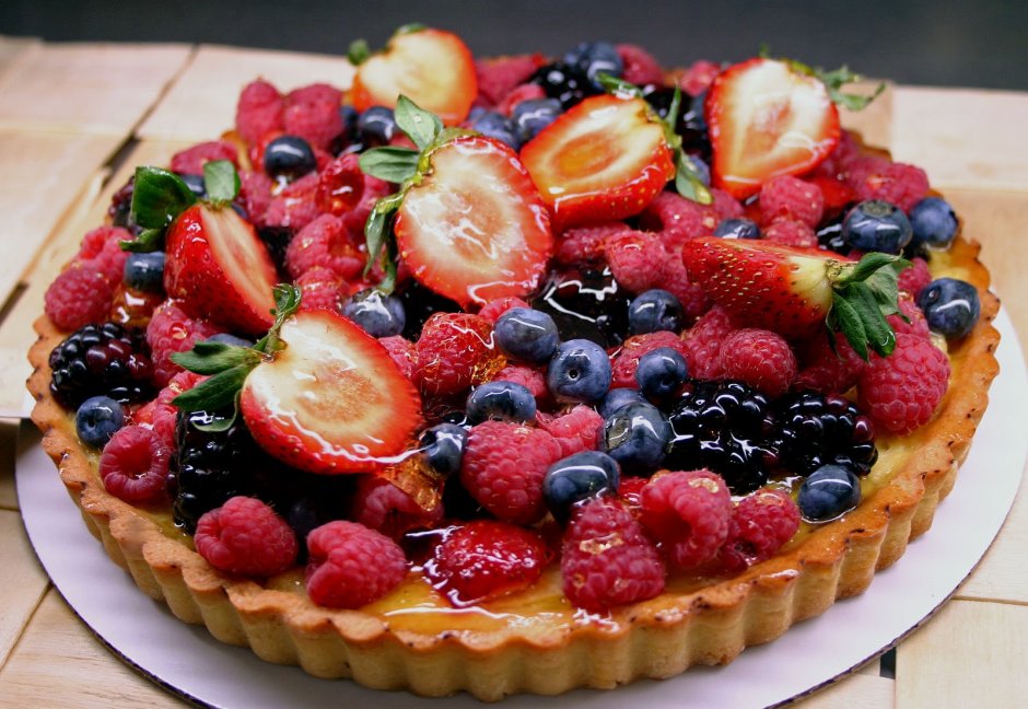 Пироги с фруктами и ягодами