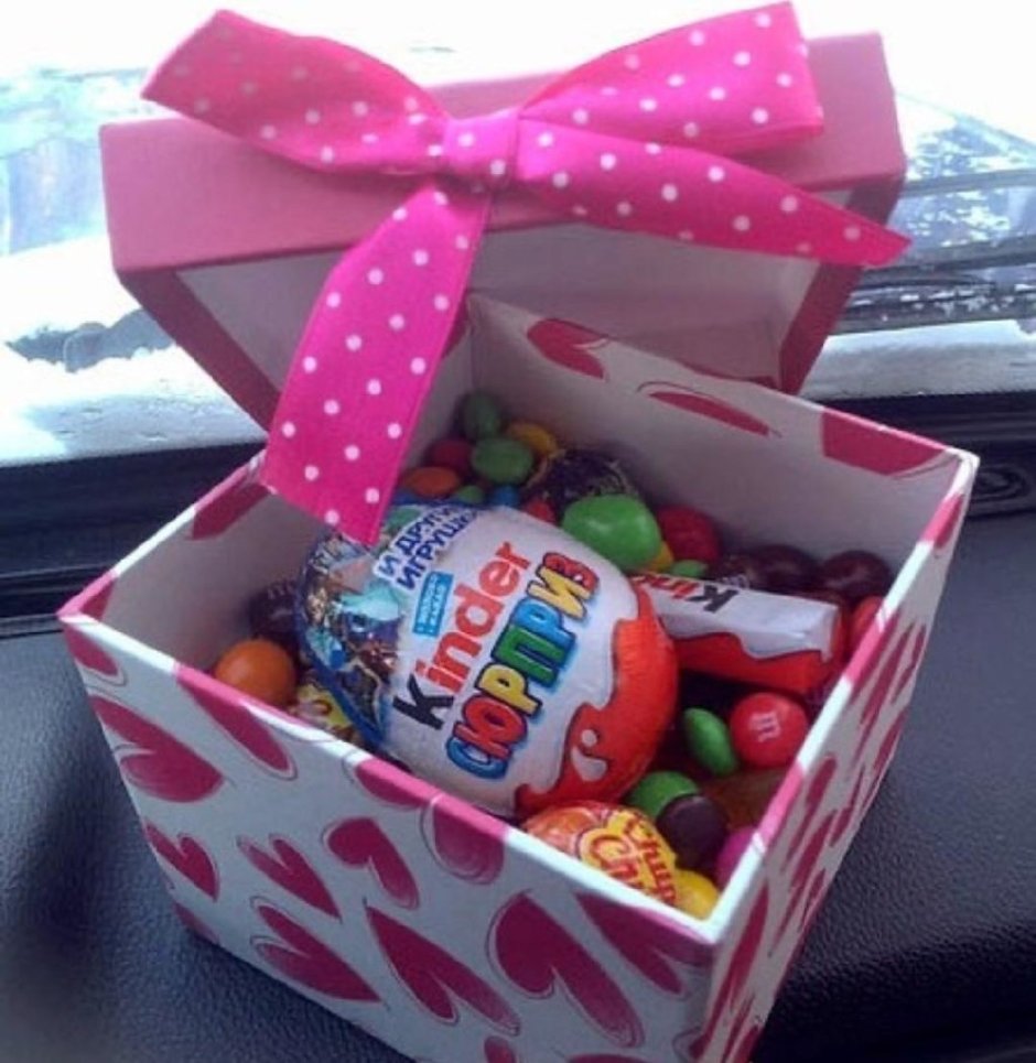 Коробка сладостей для девочки