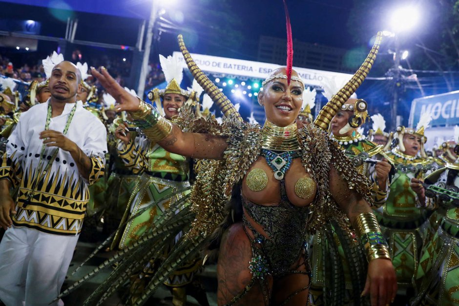Андреа Мартинс Бразилия карнавал