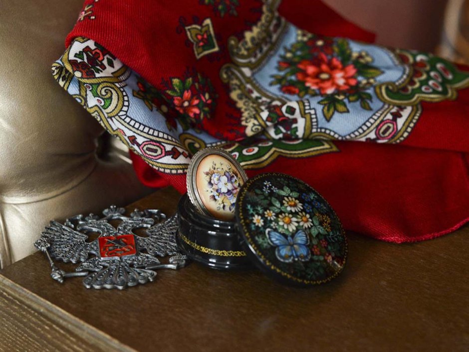 Русские сувениры для иностранцев