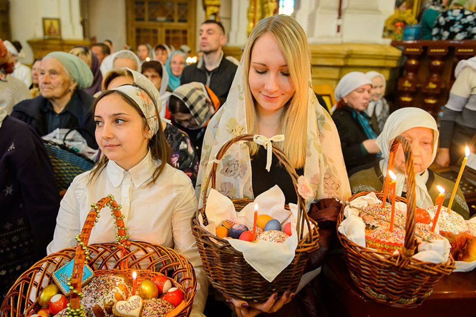 Празднование Рождества в России в церкви