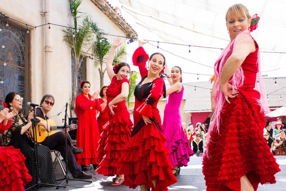 Национальный испанский танец фламенко