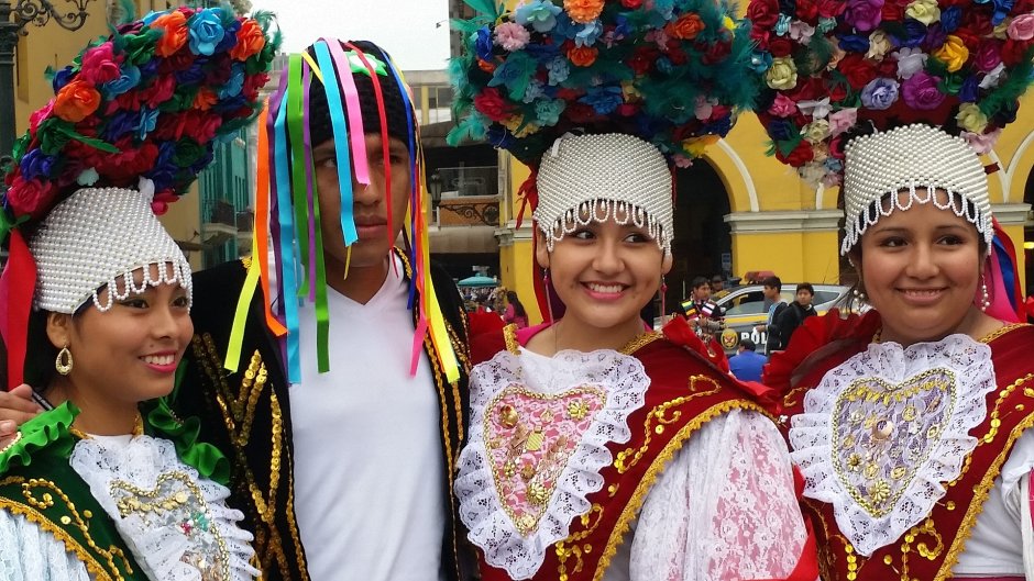 Перу Лима традиции