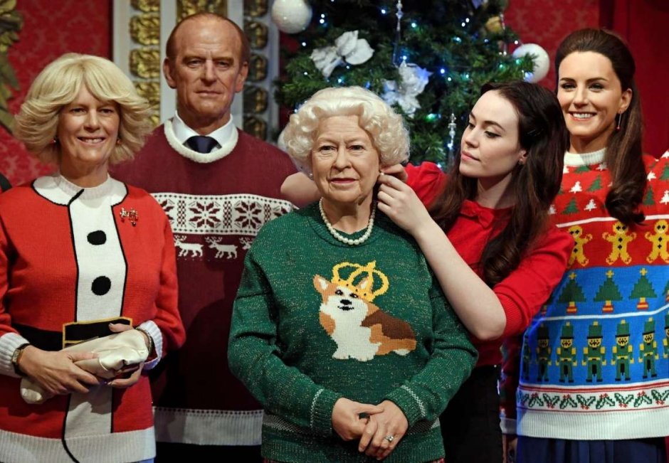 Королевская семья Великобритании в рождественских свитерах